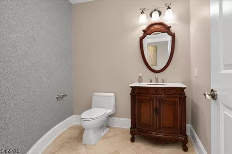 Other - 412 Valley View Ave, Paramus, NJ 07652 photo 5 of 10