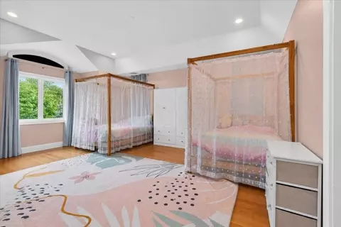 Bedroom - 412 Valley View Ave, Paramus, NJ 07652 photo 2 of 3