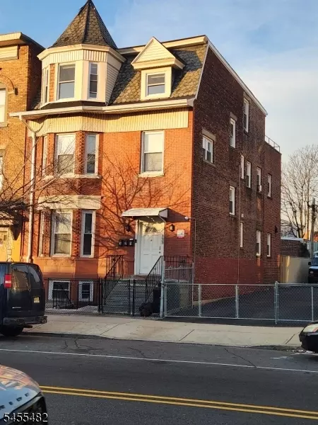 111 Park Ave, Newark, NJ 07104