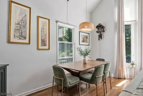 Dining - 72 Tanager Ct, Wayne, NJ 07470 photo 2 of 4