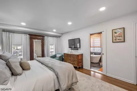 Bedroom - 72 Tanager Ct, Wayne, NJ 07470 photo 1 of 9
