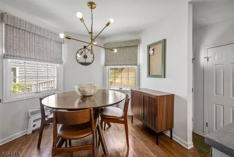 Dining - 72 Tanager Ct, Wayne, NJ 07470 photo 4 of 4