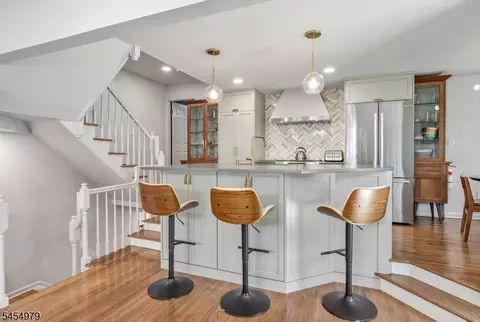 Kitchen - 72 Tanager Ct, Wayne, NJ 07470 photo 2 of 7