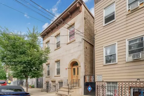 56 Madison St, Newark, NJ 07105