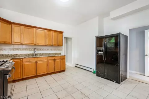 Entry Way - 1125 E Front St, Plainfield, NJ 07062 photo 4 of 5