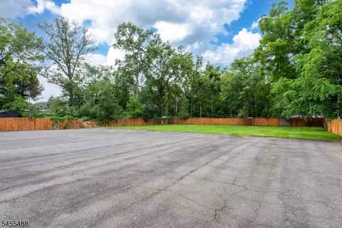 Exterior - 1125 E Front St, Plainfield, NJ 07062 photo 6 of 7