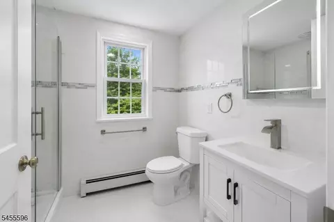 Bath - 18 Mountainside Dr, Wayne, NJ 07470 photo 2 of 2