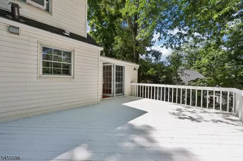 Exterior - 18 Mountainside Dr, Wayne, NJ 07470 photo 4 of 6
