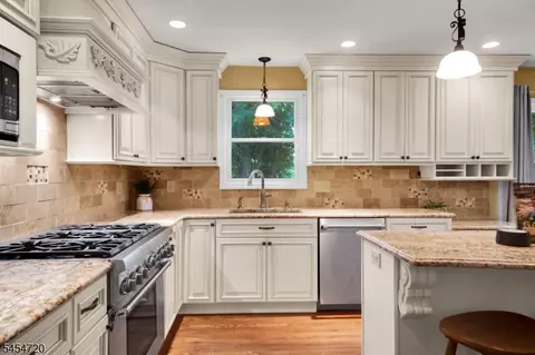 Kitchen - 55 Gathering Rd, Pine Brook, NJ 07058 photo 5 of 7