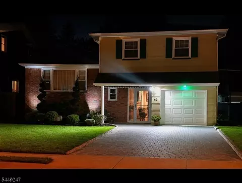 12 Wilson Ter, Elizabeth, NJ 07208