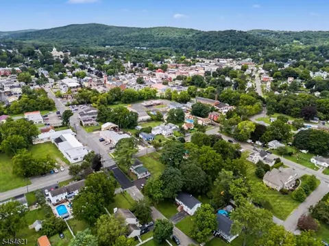 View/Area - 401 E Plane St, Hackettstown, NJ 07840 photo 3 of 6