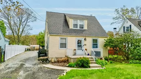 406 Morsetown Rd, West Milford, NJ 07480