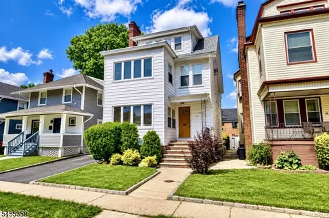 285 N Maple Ave, East Orange, NJ 07017