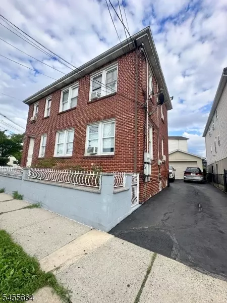 591 Meadow St #2, Elizabeth, NJ 07201