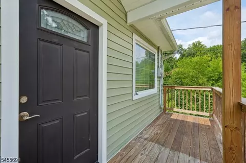 Exterior - 307 Boulevard Dr, Wayne, NJ 07470 photo 3 of 3