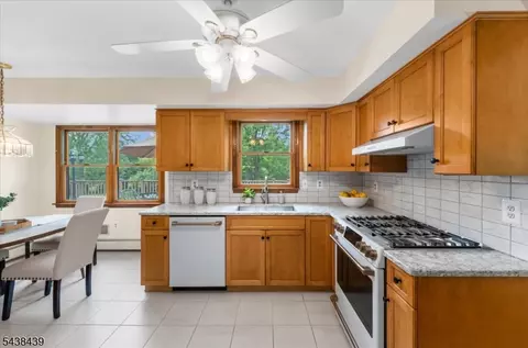Kitchen - 7 Devore Rd, Flemington, NJ 08822 photo 2 of 3