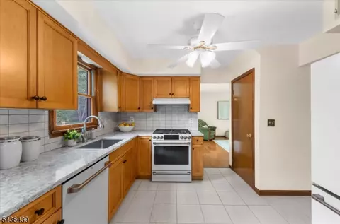 Kitchen - 7 Devore Rd, Flemington, NJ 08822 photo 1 of 3