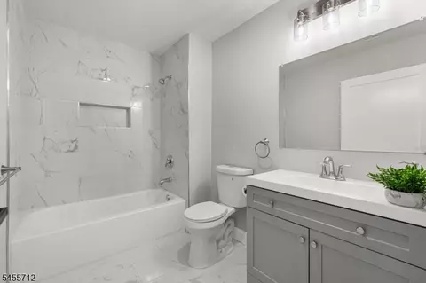 Bath - 76 Dawn Ave, North Haledon, NJ 07508 photo 1 of 3