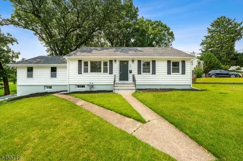 76 Dawn Ave, North Haledon, NJ 07508