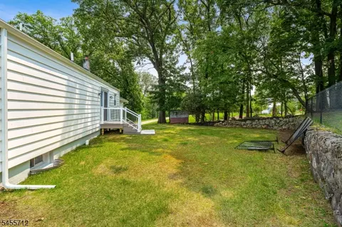 Exterior - 76 Dawn Ave, North Haledon, NJ 07508 photo 5 of 6