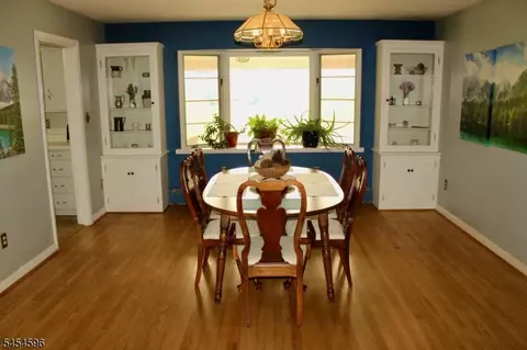 Dining - 206 Ridge Rd, Phillipsburg, NJ 08865 photo 2 of 2