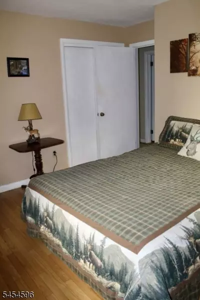Bedroom - 206 Ridge Rd, Phillipsburg, NJ 08865 photo 6 of 6
