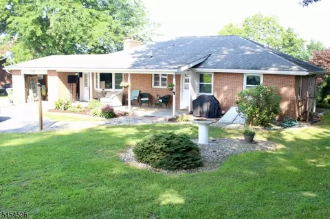 Exterior - 206 Ridge Rd, Phillipsburg, NJ 08865 photo 2 of 2
