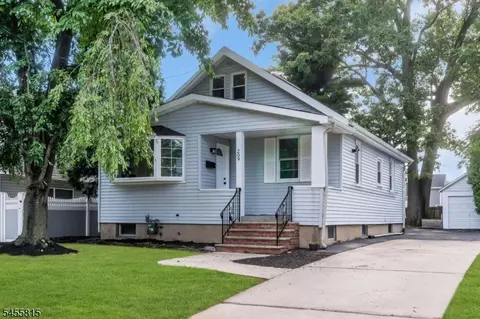 209 S Michigan Ave, Kenilworth, NJ 07033
