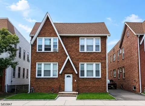 431 Kerrigan Blvd, Newark, NJ 07106