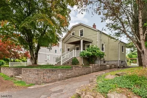 54 Chestnut Ave, Park Ridge, NJ 07656