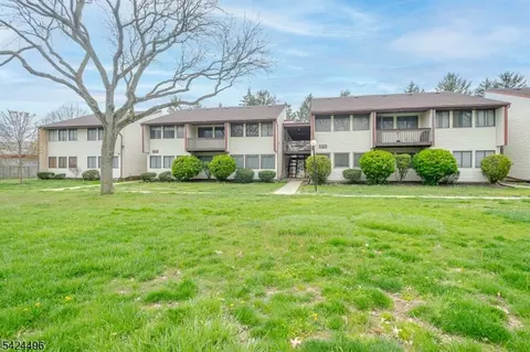 12 J Avon Dr, East Windsor Twp, NJ 08520