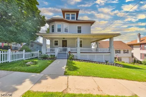 40 Chambers St, Phillipsburg, NJ 08865