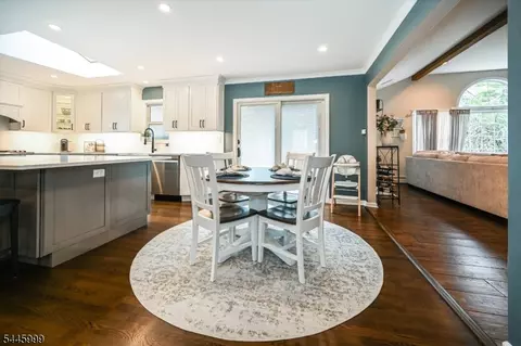 Dining - 5 Harmer Ter, Wayne, NJ 07470 photo 1 of 1