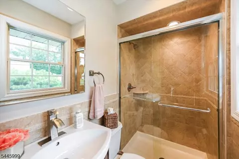 Bath - 5 Harmer Ter, Wayne, NJ 07470 photo 4 of 4