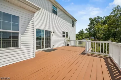 Exterior - 2 Vansickle Ct, Landing, NJ 07850 photo 4 of 5