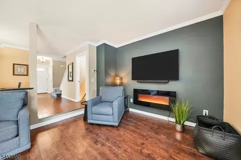 210 Riva Dr, Hackettstown, NJ 07840