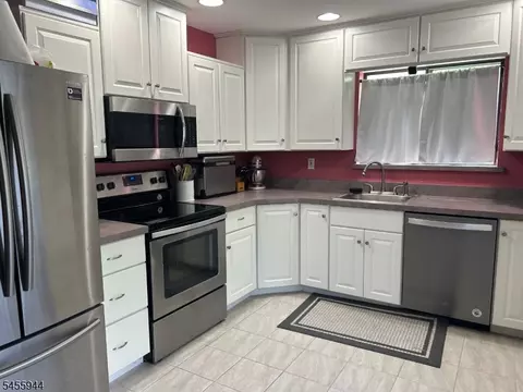 14249 Dell Pl #249, Stanhope, NJ 07874