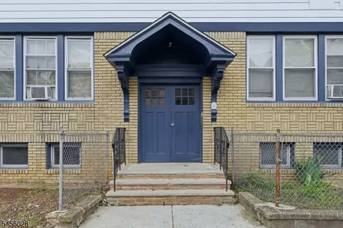 66 Halstead St, Newark, NJ 07106