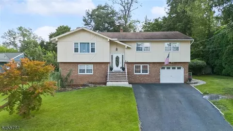 59 Outlook St, Butler, NJ 07405