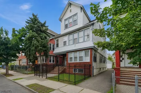 926 S 20th St, Newark, NJ 07108