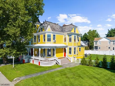 110 W Washington Ave, Washington, NJ 07882