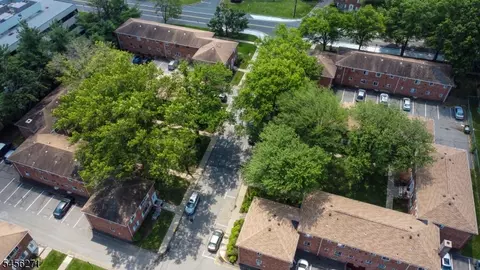 180-68 Littleton Rd, Parsippany, NJ 07054