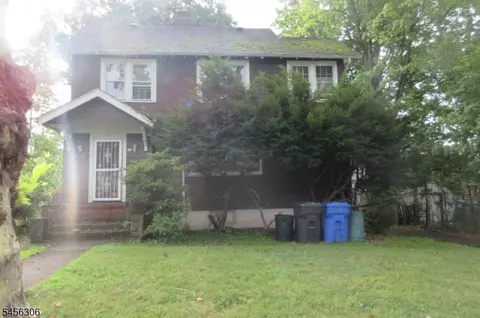 11 Belmont St, Englewood, NJ 07631