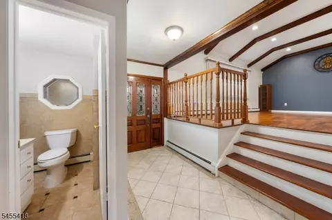 Entry Way - 856 Mitchell Ave, Union, NJ 07083 photo 1 of 1