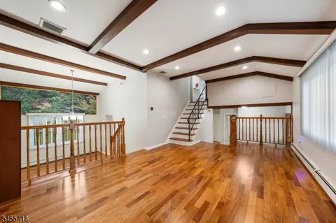 Living - 856 Mitchell Ave, Union, NJ 07083 photo 1 of 4