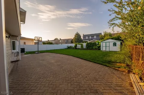 Exterior - 856 Mitchell Ave, Union, NJ 07083 photo 3 of 4