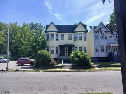 73 Franklin St, East Orange, NJ 07017