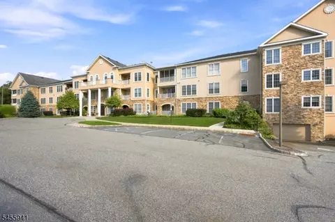 505 Cleveland Ln, Rockaway, NJ 07866
