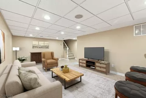 Living - 67 Bald Eagle Rd, Hackettstown, NJ 07840 photo 5 of 5