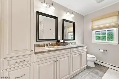 Bath - 67 Bald Eagle Rd, Hackettstown, NJ 07840 photo 3 of 6